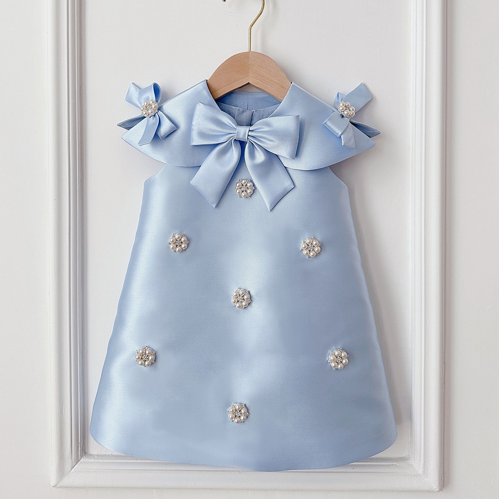 Eden Elegant Blue Gown – Premium Mikado Taffeta with Detachable Collar and Decorative Buttons