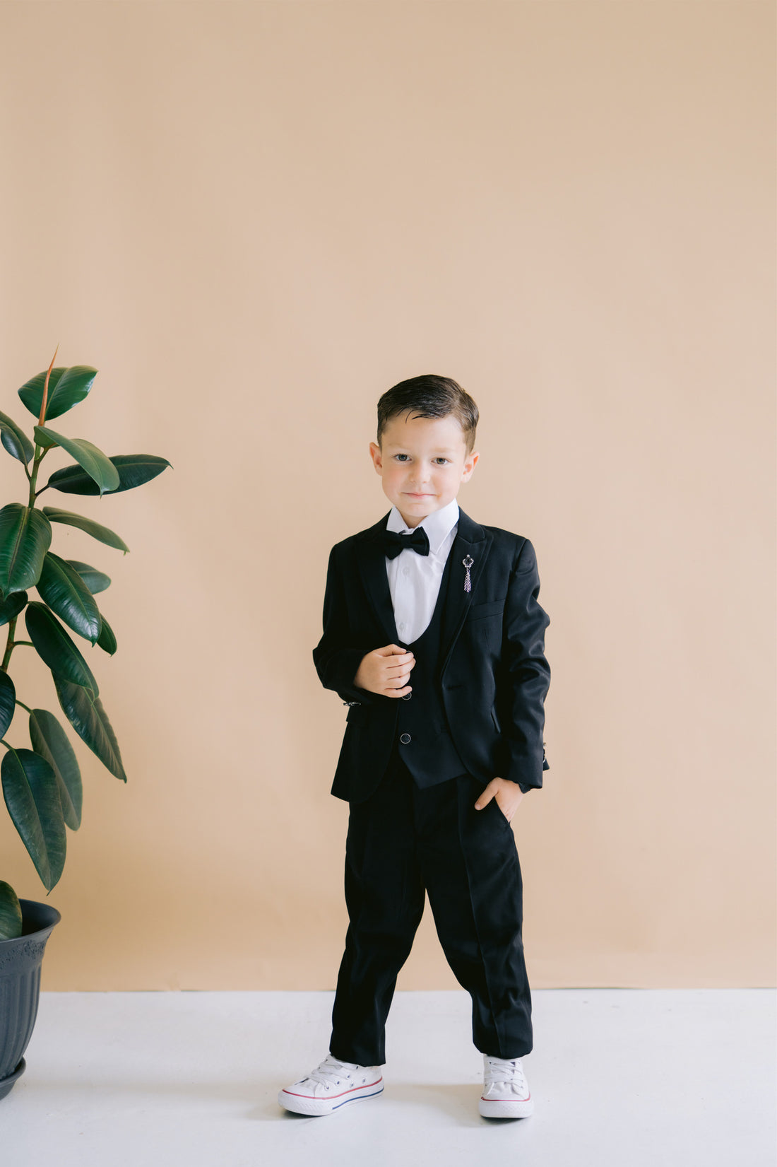 Boys Black 5 Piece Suit
