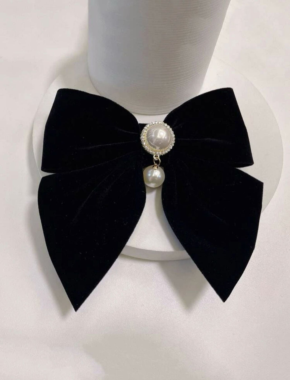 Bow & Faux Pearl Decor Velvet