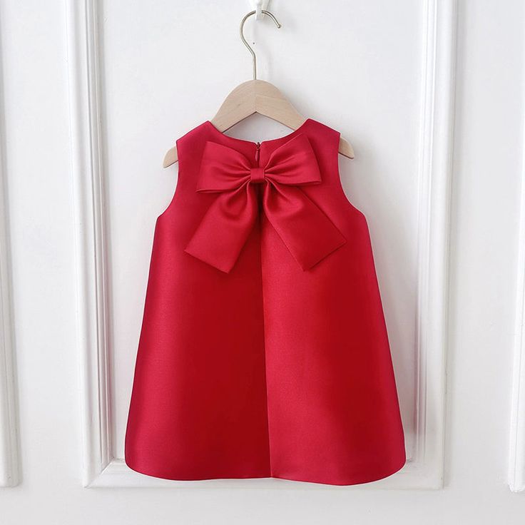 Heidi Elegant Red Gown – Premium Mikado Taffeta with Bow Accents