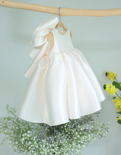 Salome Elegant White Ceremony Gown – Premium Mikado Taffeta with Versatile Detachable Bow