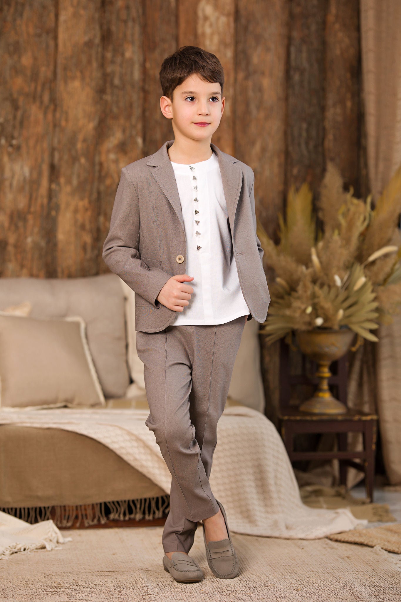 Charming Linen Suit for Boys: Greige Color