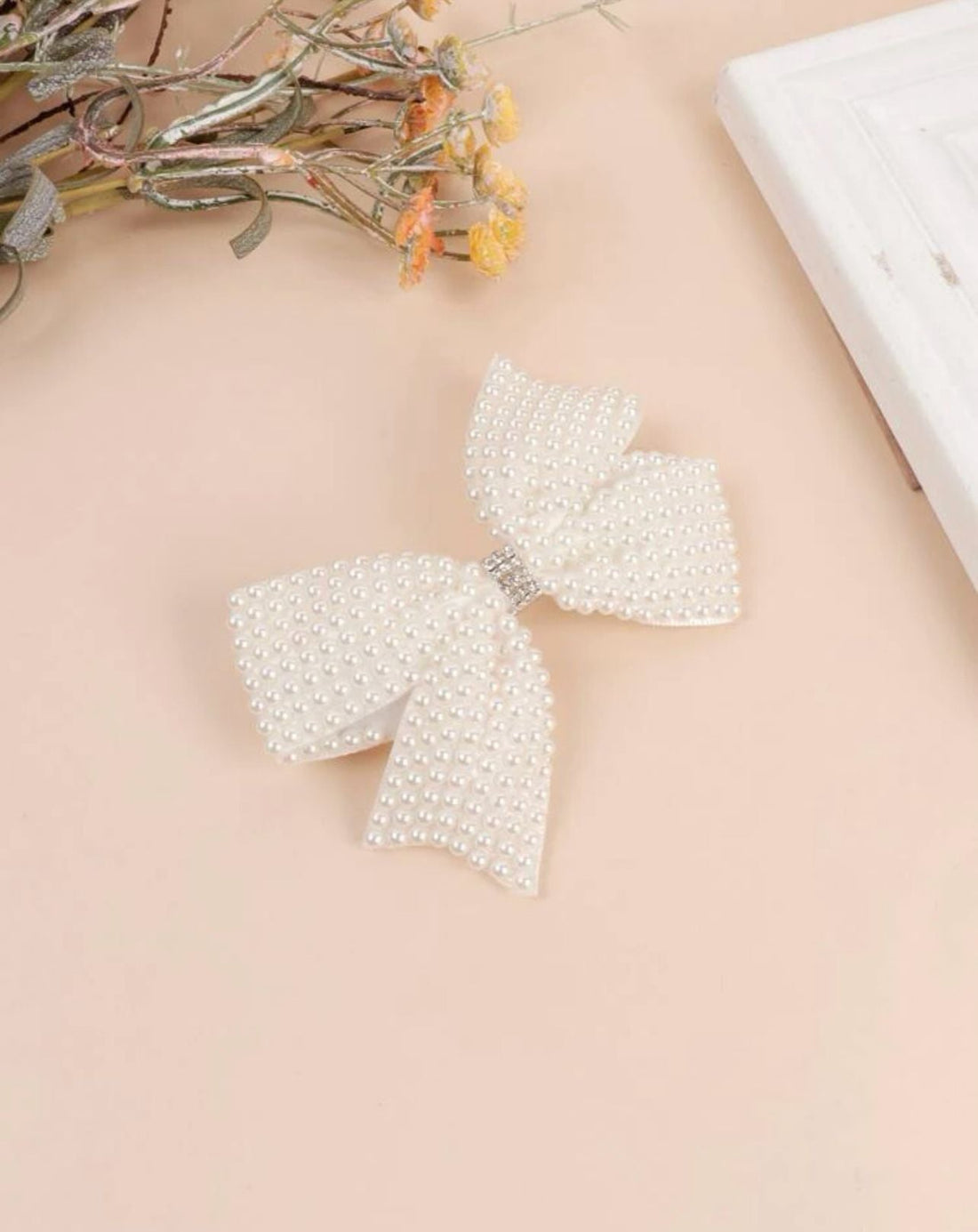 Girl Faux Pearl Bow Decor Hair Clip